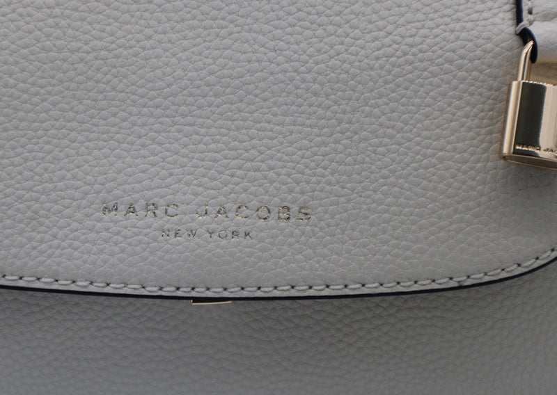 Marc Jacobs H104L01PF22 Black With Gold Hardware Women's Leather Shoulder  Bag: Handbags