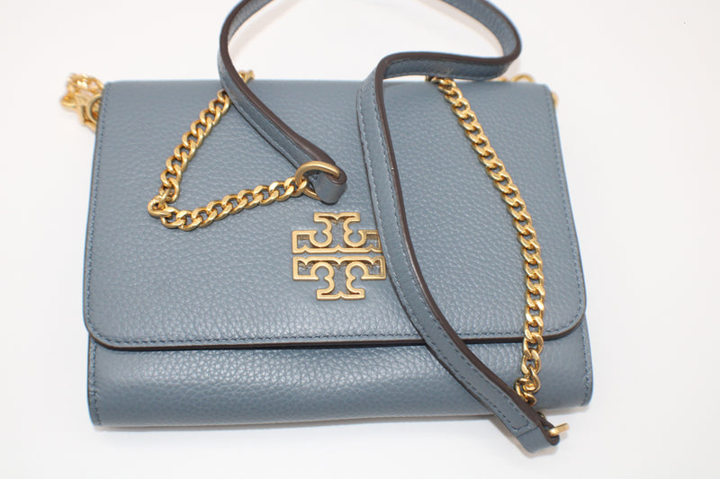 Tory Burch Robinson Chain Wallet In Black/gold | ModeSens