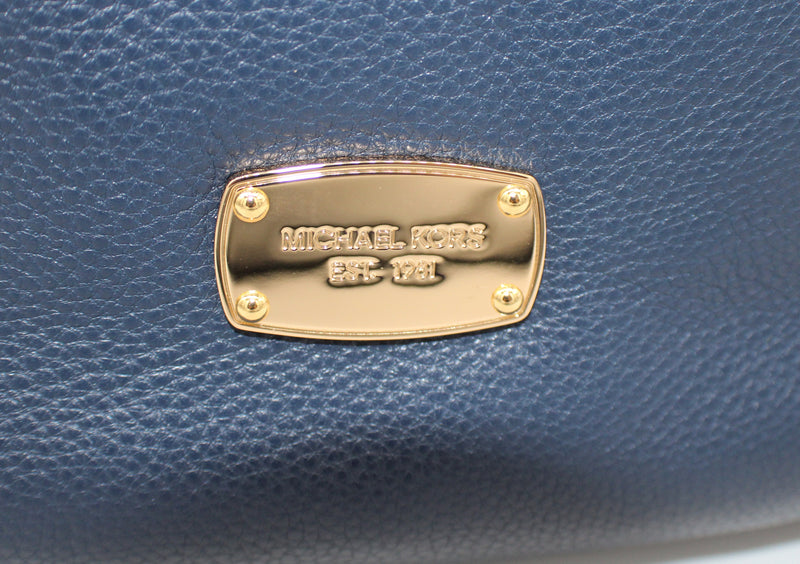 Buy the Michael Kors Bedford Tassel Medium Pebbled Leather
