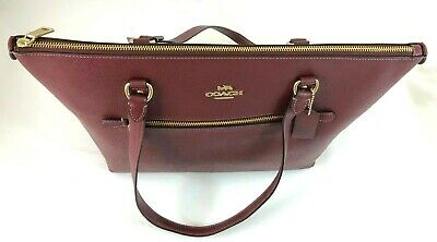 Like New Coach Gallery store Tote Black Cherry