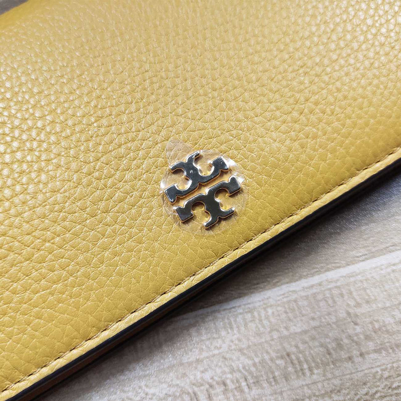 Tory burch carter discount slim wristlet envelope